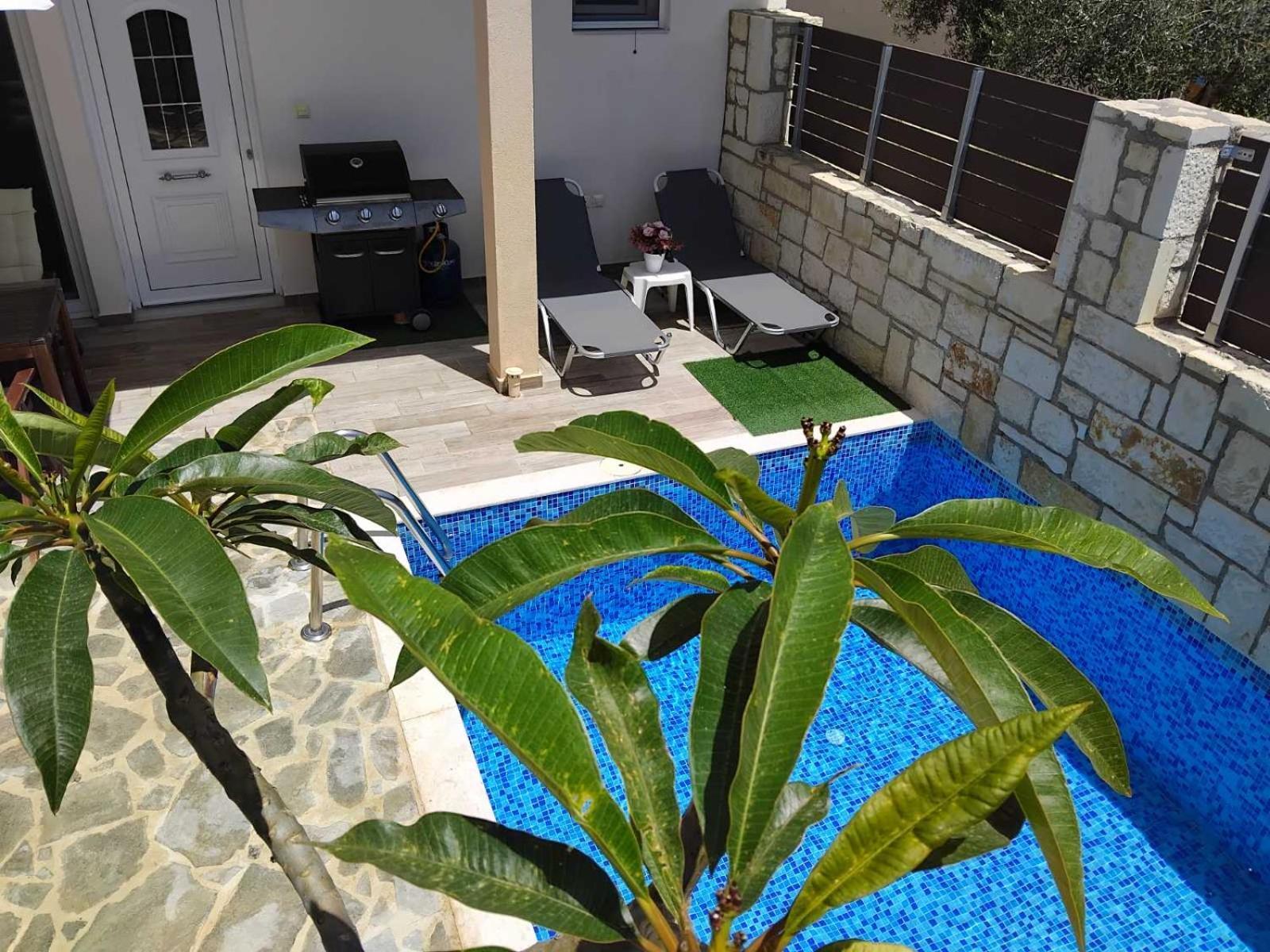 “Theeporto” Maisonette With Pool Gouves Dış mekan fotoğraf